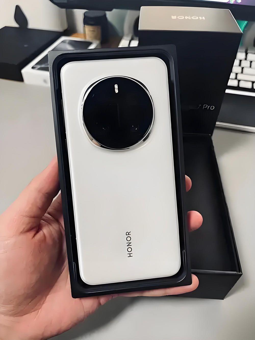 荣耀Magic现在还值得入手吗